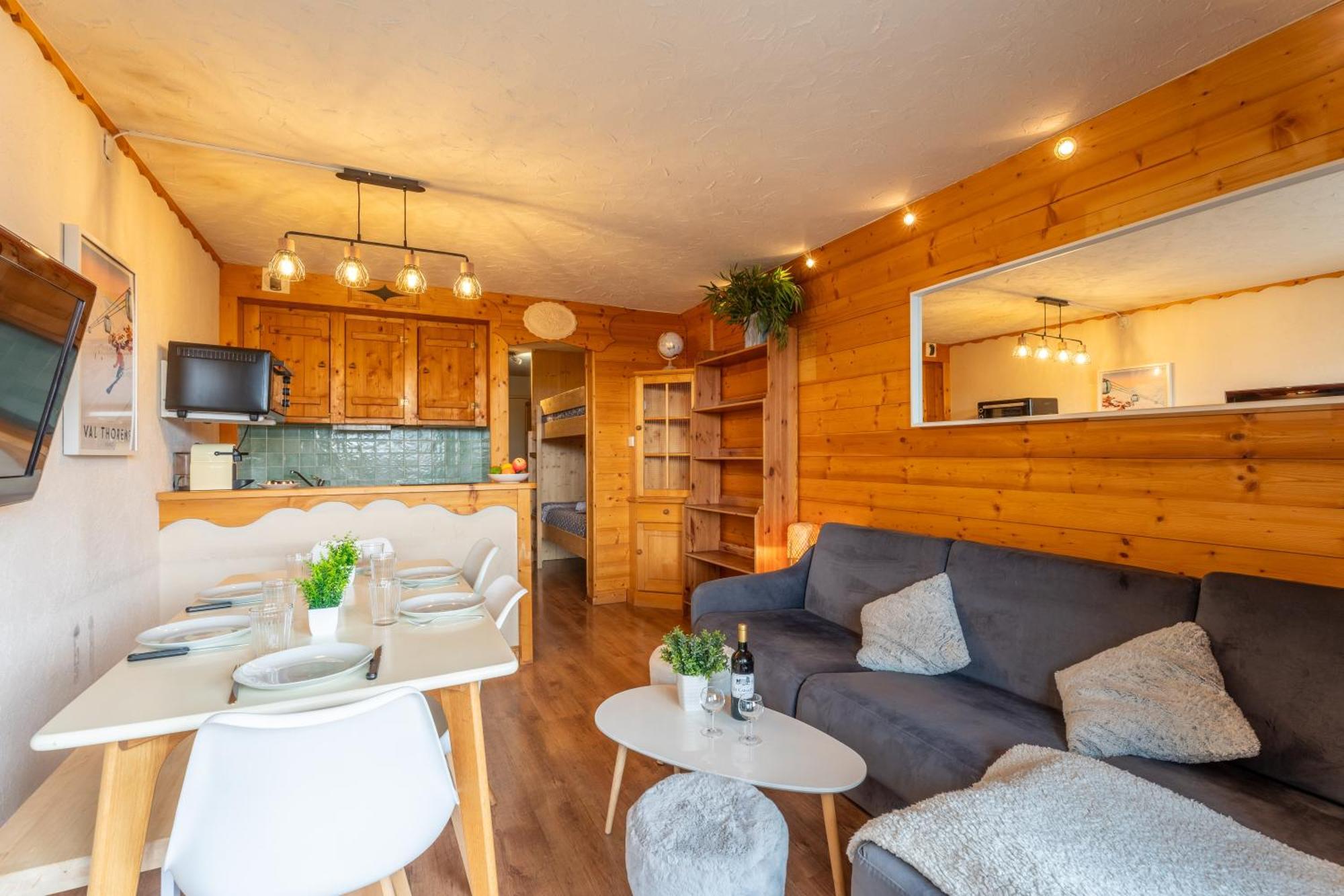 In-out - Heart Of Warm-hearted Apartment, Wifi 165